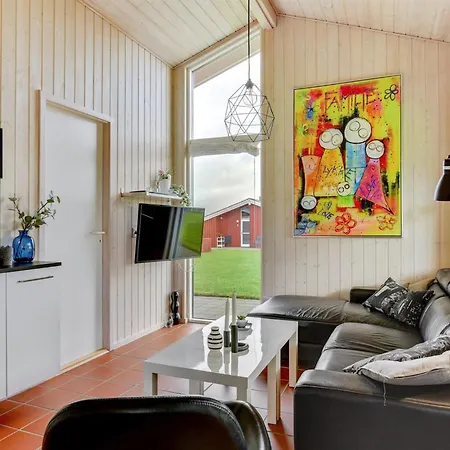 Helga - 100m From The Sea By Interhome Mommark
