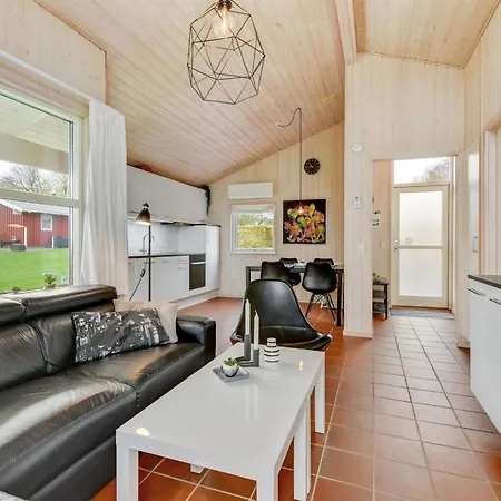 Helga - 100m From The Sea By Interhome * Mommark